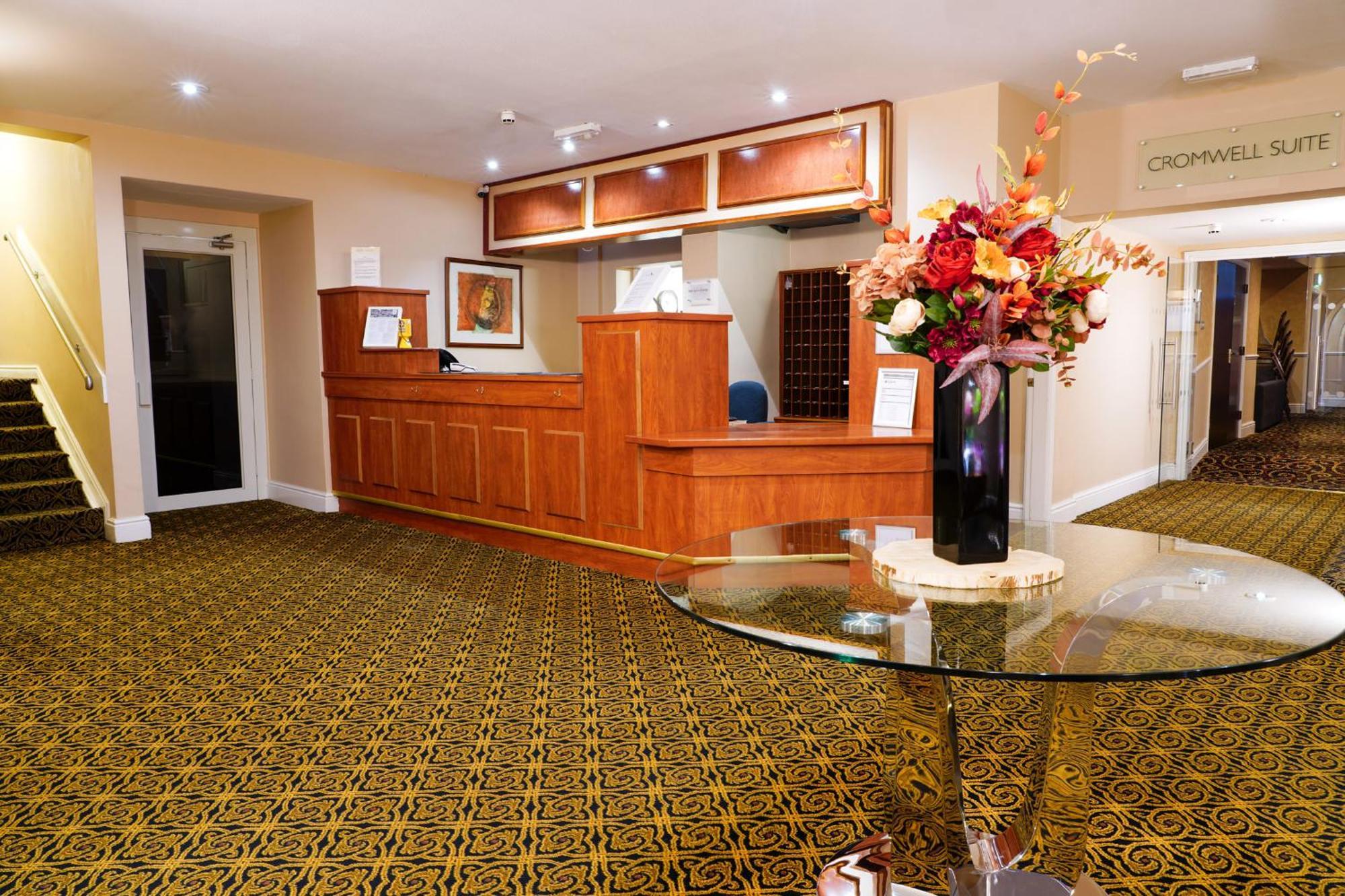 Gomersal Park Hotel & Dream Spa Екстериор снимка